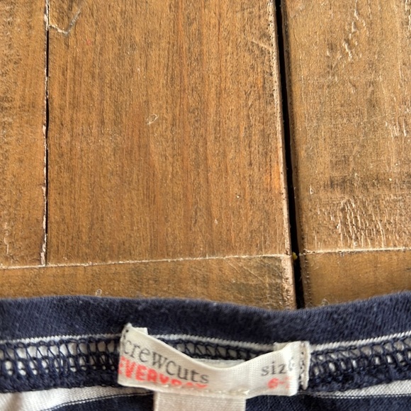 4/$20 Crewcuts knotted front navy striped long sleeve tee - Picture 4 of 6